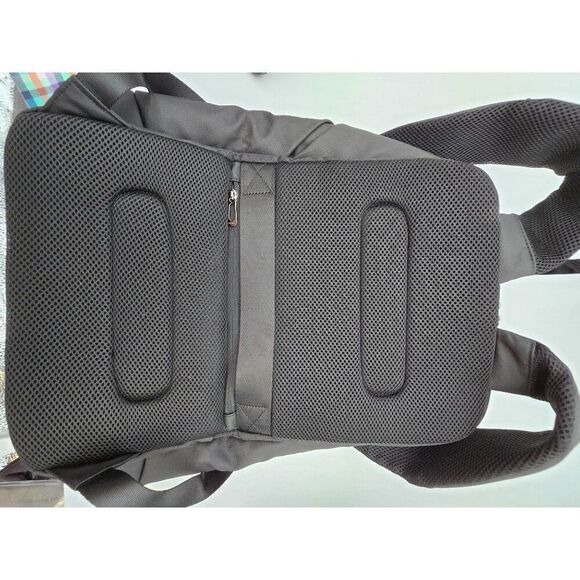 Anti-Theft Business Laptop Backpack With USB Charging Port & Water Resistant Mat - Picture 3 of 9